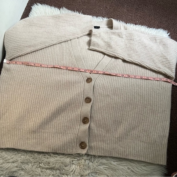 Jenni Kayne Cropped Cardigan Cocoon Cardigan - Oatmeal - Picture 6 of 7